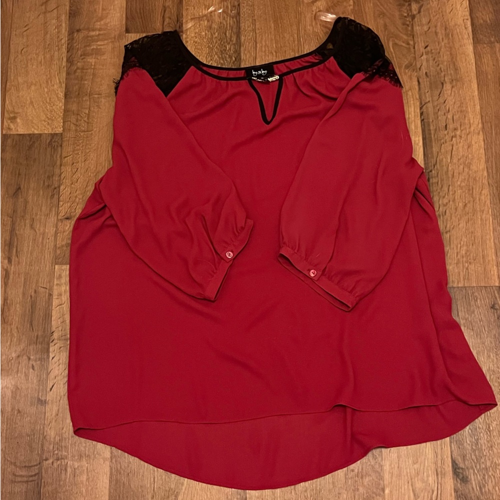 Pretty silky top with lace detail